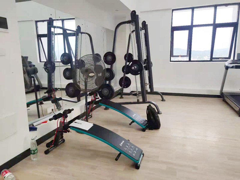 企事业单位健身房器材,单位职工健身房器材-广西快盈VIII体育健身器材有限公司